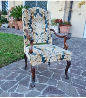 Poltrona in noce del 700 Venezia