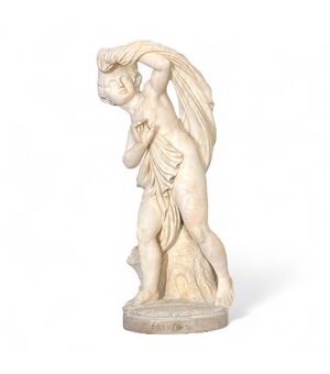 Scultura in marmo bianco