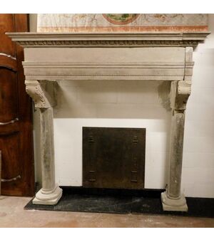 CHP266 - Maestoso camino antico in pietra Arenaria, epoca '500, misure cm L 196 x H 194 x P 63