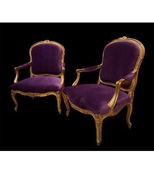 Coppia di poltrone dorate