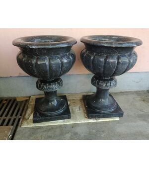 COPPIA DI VASI IN MARMO