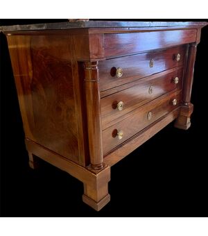 Como con colonne impero