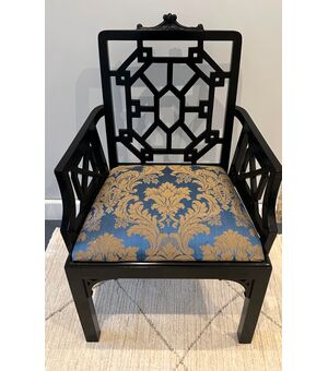 Poltrona in stile orientale nera