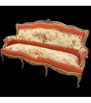 Divano in oro zecchino