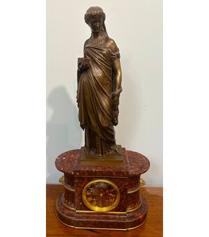 Orologio in marmo con bronzo