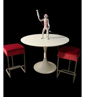 Sgabelli in acciaio e velluto