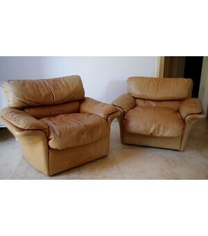 Pair of leather armchairs, 70s     