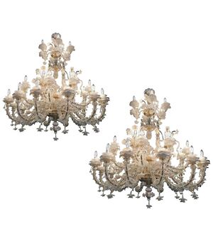 Pair of Sumptuous Chandeliers Glass Gold Inclusions, Murano, 1980s