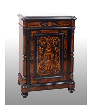 Antique French Napoleon III sideboard in precious exotic woods. Period 19th century.     