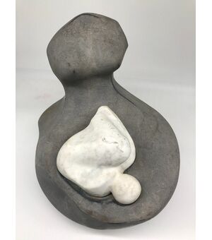 Ramón Poblador (1940) - Bella maternità concettuale in pietra e marmo