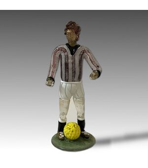 Murano, juventus statuina calciatore vetro