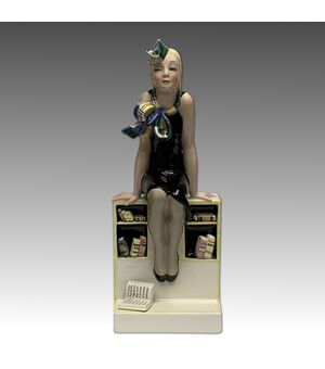 LENCI, H.K.Scavini, “Me ne infischio – La studentessa”,  scultura in ceramica a decoro policromo,1933