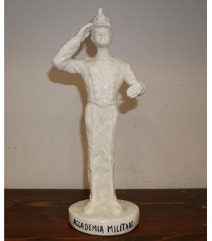Cadetto militare in ceramica bianca “Bacci 81”