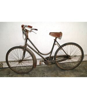 Bicicletta da donna anni 40-50 circa, da restaurare.