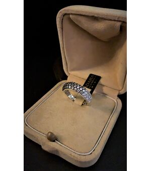 Ring with white and black diamonds 1 ct.     