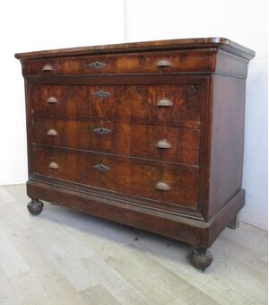 Cappuccino chest of drawers in walnut - mid 19th century - Louis Philippe chest of drawers - Charles X     