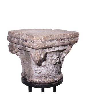 Botticino stone capital, Veneto, sec. XV