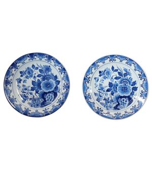 Pair of blue ceramic plates Delft 1980 brand     