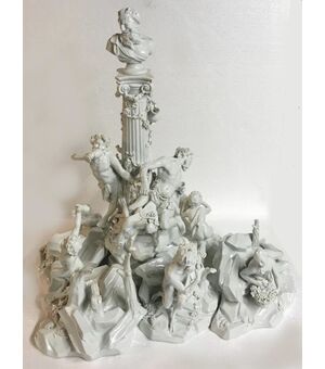 Imposing Sculptural Group in Shower Porcelain - C. 1860     