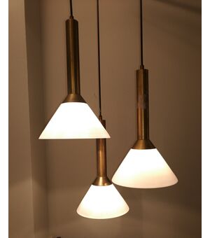 Lampadario a tre luci in ottone satinato...