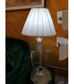 Lampada anno ’50 con inserti in ottone e cappello in tessuto di seta