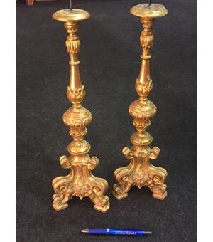 Coppia di candelieri genovesi XVIII sec. dorati a foglia oro