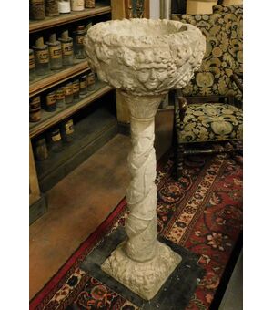 dars415 - stone stoup, Louis XIII, cm l 50 xh 137 x d. 50     