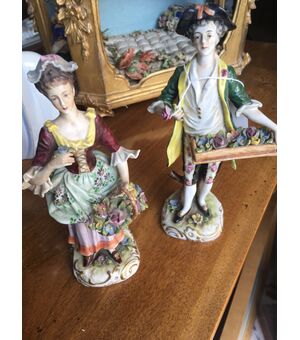 Capodimonte figurines couple