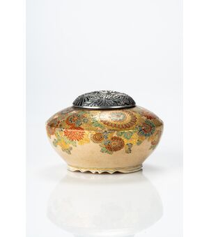 Koro in Satsuma ceramic     