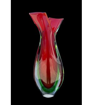 Vaso in vetro pesante sommerso rosso-verde.Arte Nuova di Pustetto e Zanetti.Murano.