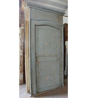 pts772 - n. 2 lacquered doors, 18th century, meas. cm l 112 xh 208     