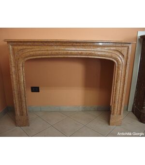 FIREPLACE IN VERONA RED MARBLE Dimensions: cm L140xP41xH115     