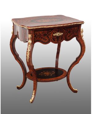 XIX Secolo, Napoleone III, Tavolino da lavoro intarsiato, con applicazioni in bronzo dorato