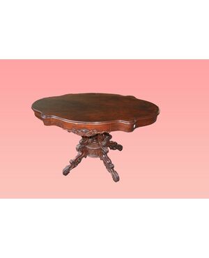 Tavolino sagomato francese stile Luigi Filippo del 1800 in legno di mogano con cassetto e basamento intaglaito