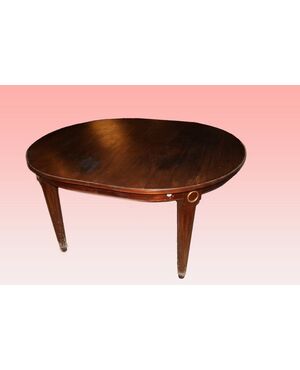 Tavolo ovale allungabile stile Luigi XVI del 1800 in legno di mogano