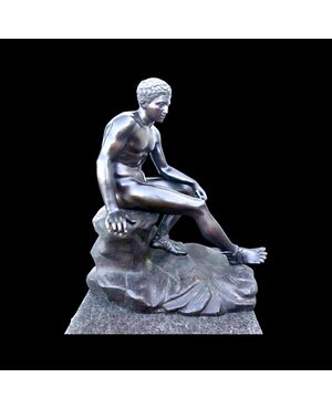 Scultura in bronzo raffigurante Mercurio seduto.Firma Fonderia  Amodio.Napoli