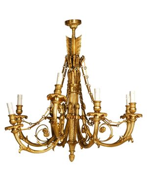 Lampadario a otto luci in bronzo dorato, Francia, stile Luigi XVI, fine XIX secolo 