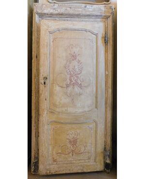 PTL581 - Porta in legno laccato, con telaio, epoca '700, misura con telaio cm L 105 x H 216, luce cm L 82 x H 191
