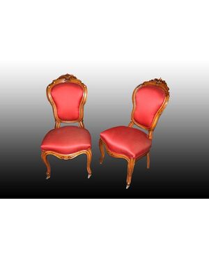 Gruppo di 4 sedie stile Luigi Filippo del 1800 in legno di noce 