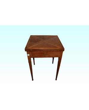 Antico tavolino da gioco stile Vittoriano del 1800 a fazzoletto