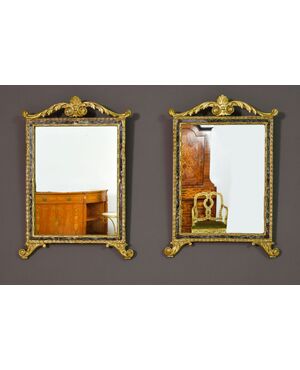Coppia di specchiere neoclassiche in legno intagliato e dorato, Sicilia, Fine del XVIII secolo