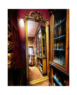 Specchiera rettangolare in oro.  Altezza 280 cm x Larg. 104 cm. Epoca e fine del XIX secolo, Francia.