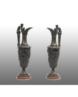Coppia di versatoi antichi in bronzo satinato Napoleone III Francese.Periodo XIX secolo.
