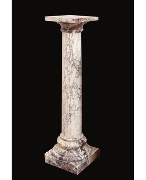 Colonna antica Romana in marmo Fiordipesco appartenente agli inizi del XIX secolo.