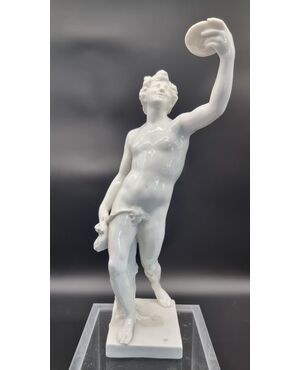 Statua di porcellana bianca raffigurante Bacco 