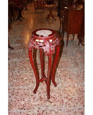 Tavolino porta piante cinese del 1900 in legno intagliato con piano in marmo