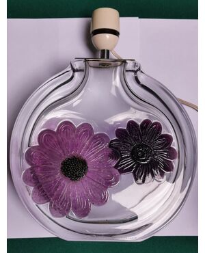 LAMPADA da TAVOLO in cristallo con fiori applicati viola (molto pesante) - Firmata: DAUM FRANCE Anni '70 L max 22  H max 29 cm