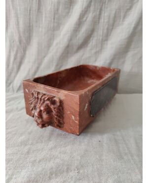 Bellissimo portagioie in marmo rosso Verona con intarsio - 15 x 30 cm