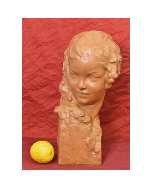 SCULTURE ART DECO IN TERRACOTTA, BUSTO DI DONNA, FIRMATA GENNARELLI, SCULTORE ITALIANO. (STTE81)