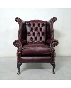 Poltrona chesterfield Queen Anne nuova inglese originale in pelle bordeaux, verde e marrone 